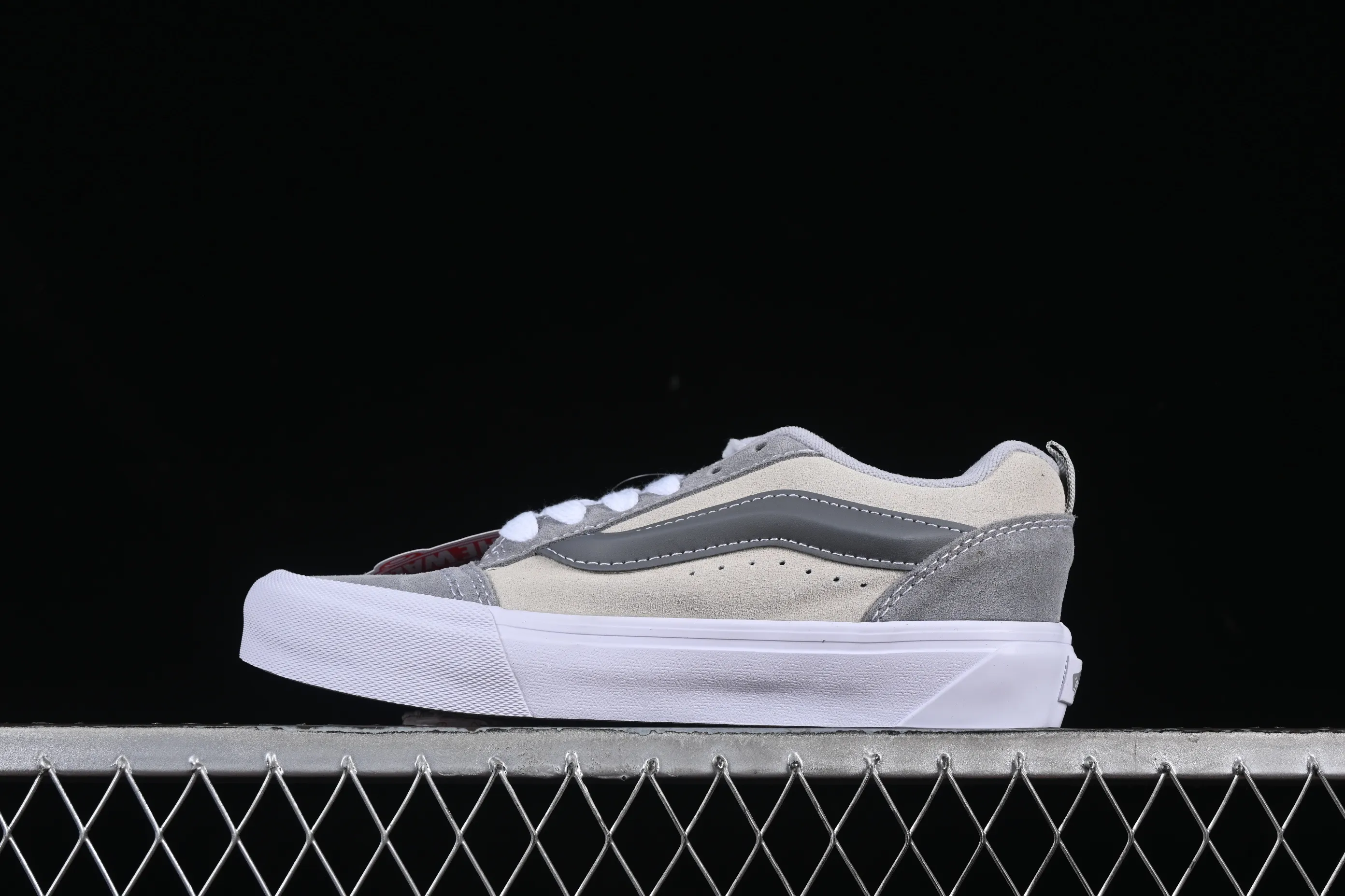 All categories Vans Vans series Vans Low Vans low-top Vans Knu Skool Vans low-top retro casual fat bread shoes VN000D22BH7